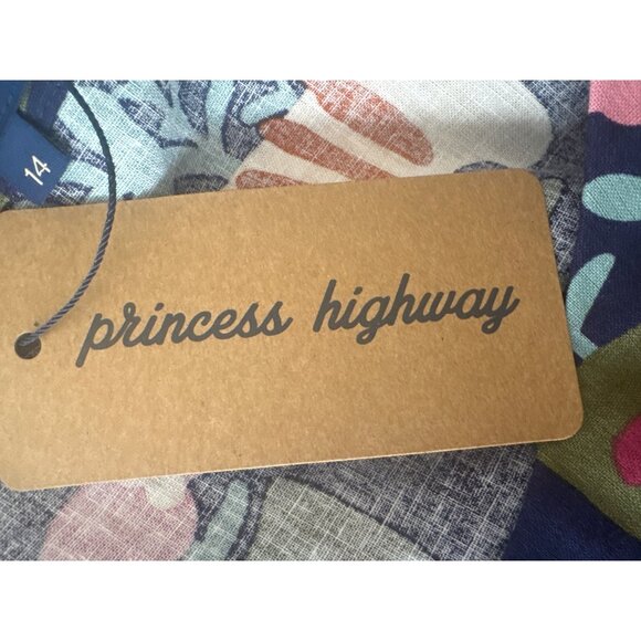 Princess Highway Size 10 Cat Vase Print Top Relaxed Fit Short Sleeve NWT - Picture 7 of 12